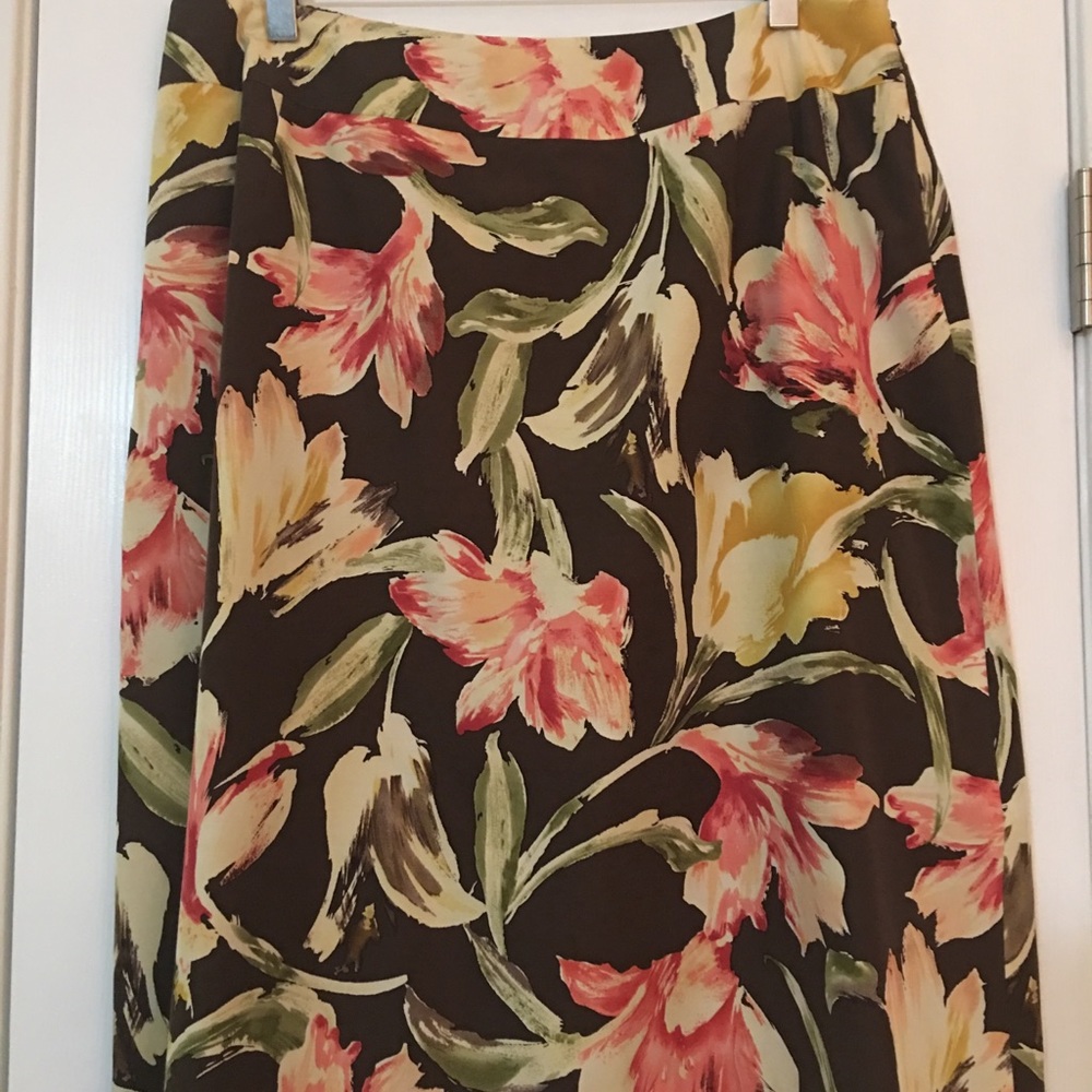 🎂 Gorgeous Talbot’s Floral A Line Silk Skirt